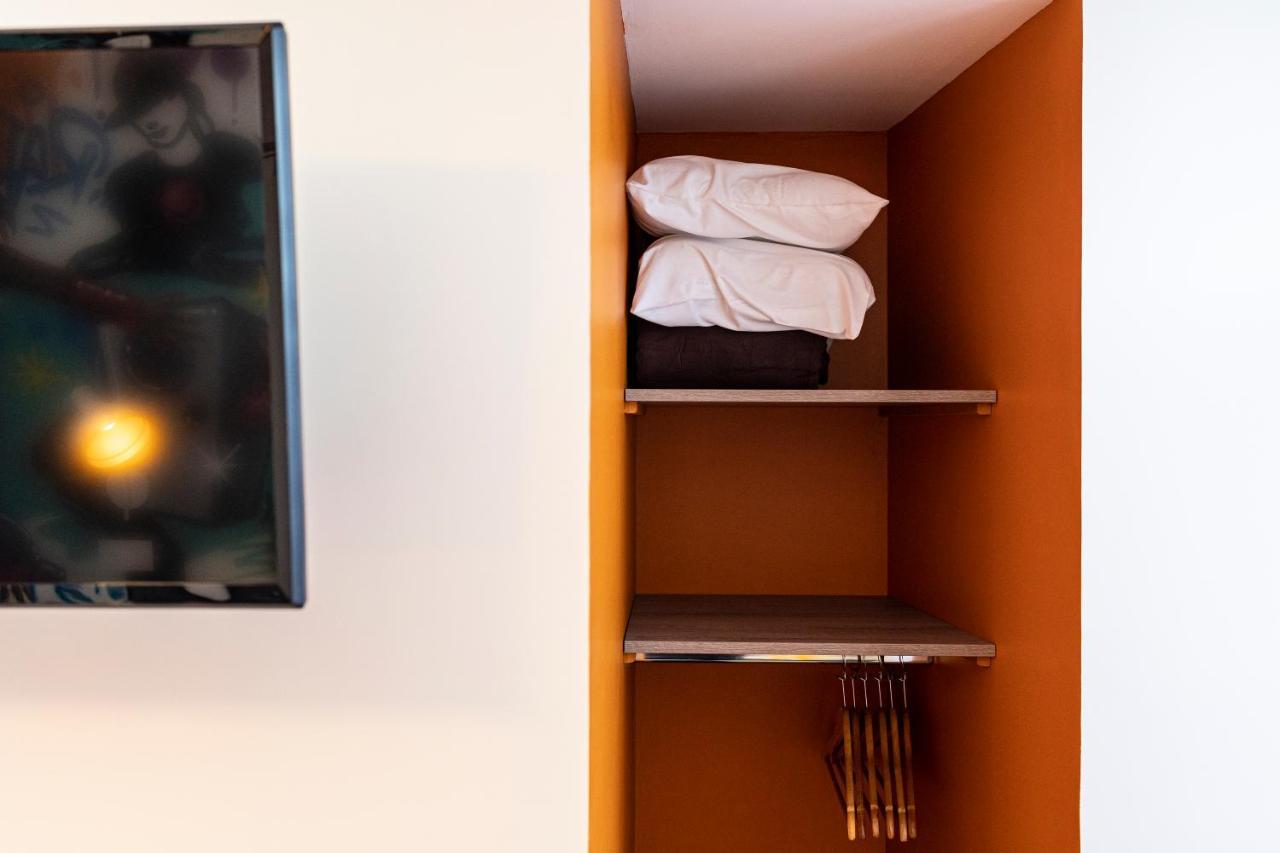 L'Auberge Des Artistes Nieul-sur-l'Autise Esterno foto